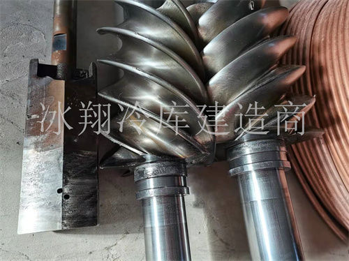 壓縮機(jī)維修現(xiàn)場(chǎng)案例