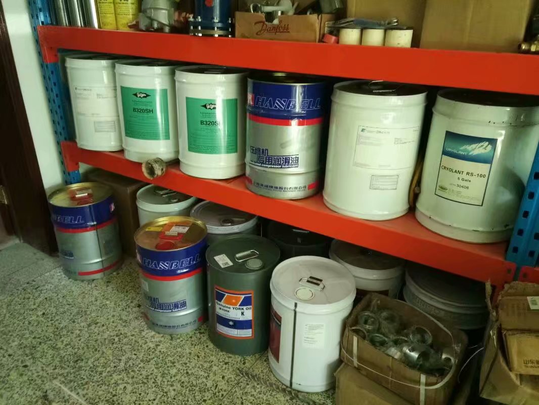 螺桿機(jī)、活塞機(jī)冷凍油齊全